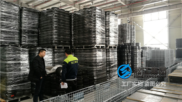单桥多功能抑尘雾炮车管道减震DN100软连接